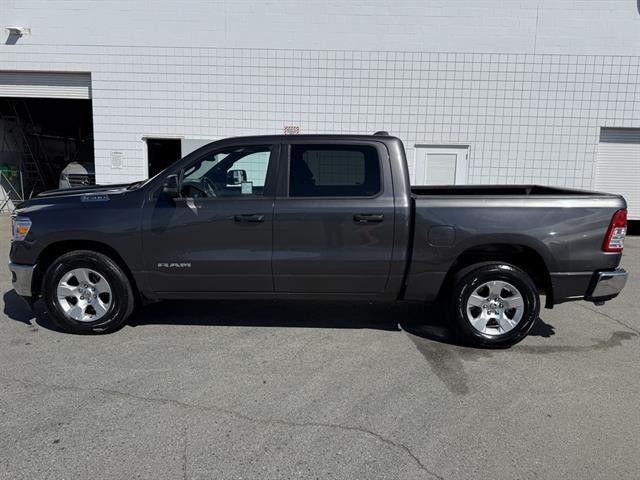 Ram 1500 Vehicle Full-screen Gallery Image 03