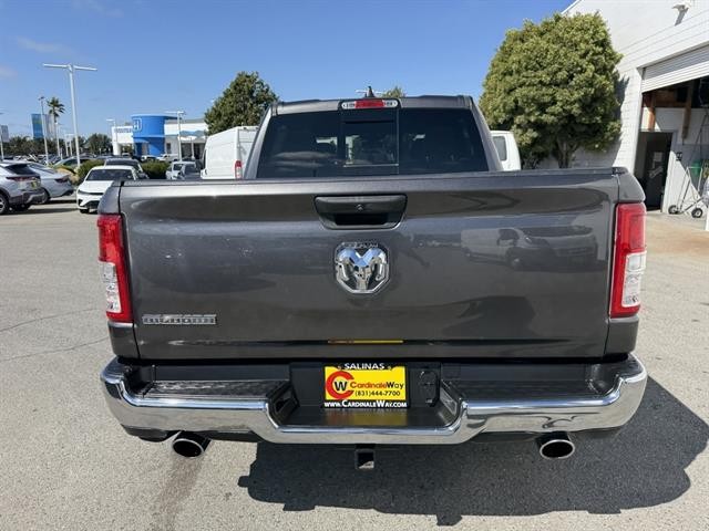 Ram 1500 Vehicle Full-screen Gallery Image 05