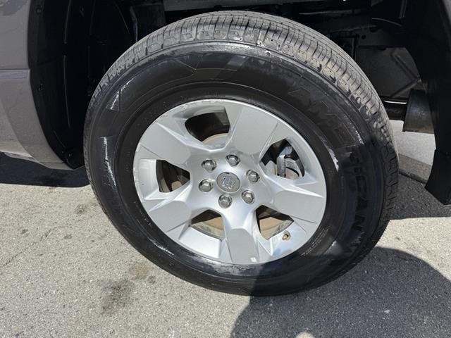 Ram 1500 Vehicle Full-screen Gallery Image 14