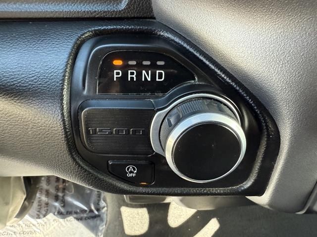 Ram 1500 Vehicle Full-screen Gallery Image 28