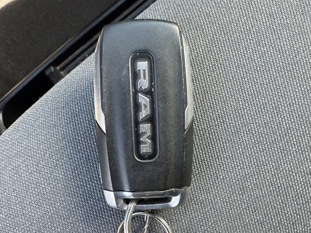 Ram 1500 Vehicle Full-screen Gallery Image 31