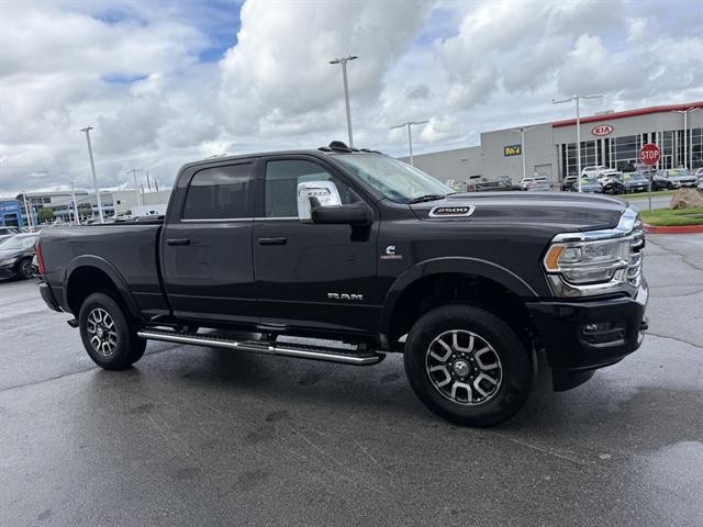 Ram 2500 Vehicle Full-screen Gallery Image 07