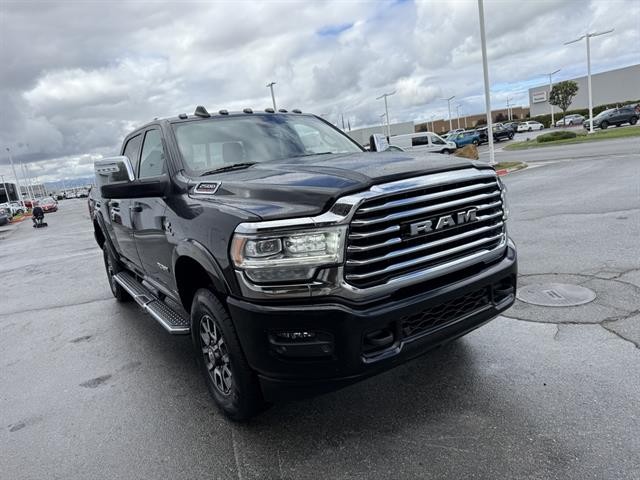 Ram 2500 Vehicle Full-screen Gallery Image 08