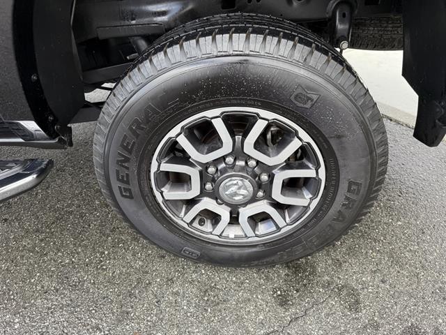 Ram 2500 Vehicle Full-screen Gallery Image 15