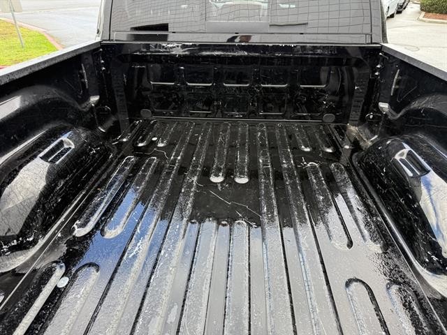 Ram 2500 Vehicle Full-screen Gallery Image 34