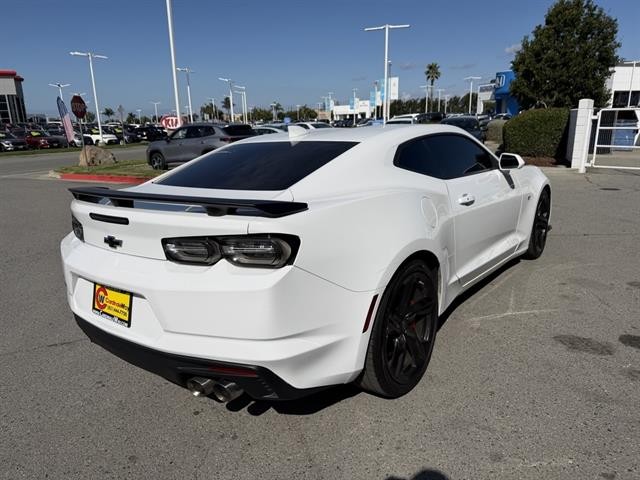 Chevrolet Camaro Vehicle Full-screen Gallery Image 07