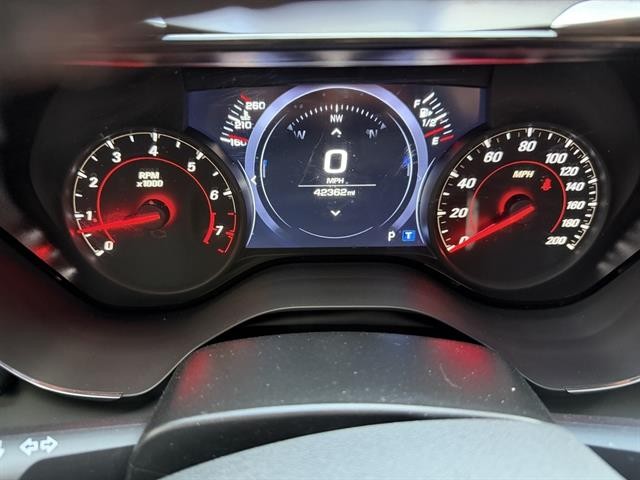 Chevrolet Camaro Vehicle Full-screen Gallery Image 25