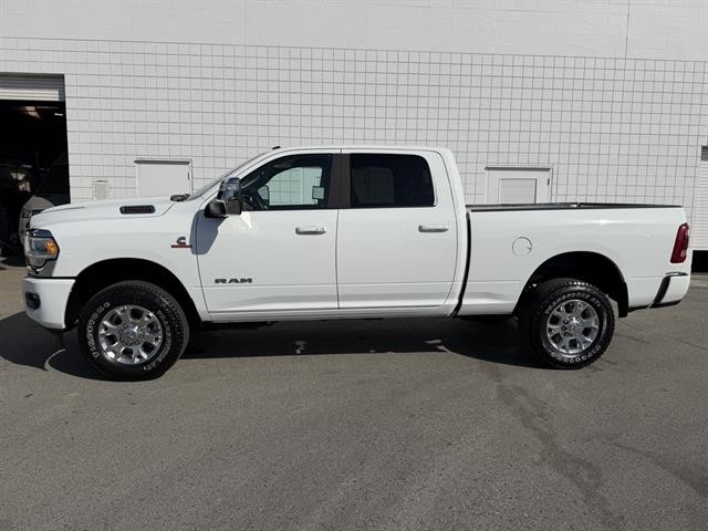 Ram 2500 Vehicle Full-screen Gallery Image 03