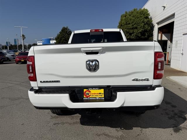 Ram 2500 Vehicle Full-screen Gallery Image 05