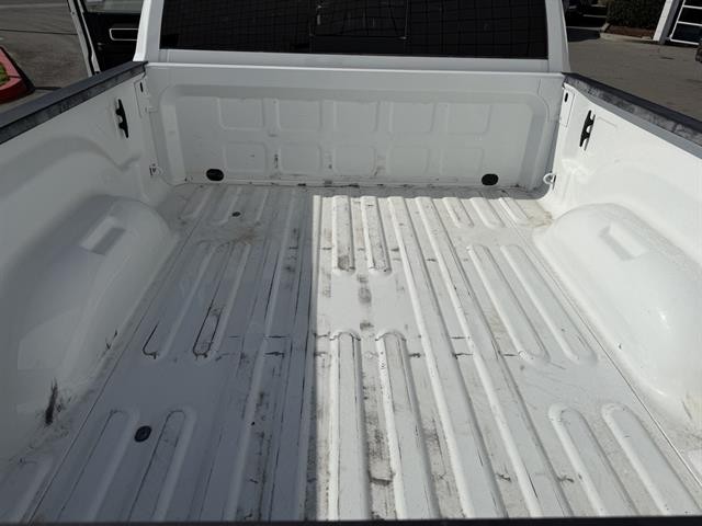 Ram 2500 Vehicle Full-screen Gallery Image 36