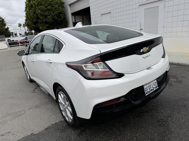 Chevrolet Volt Vehicle Full-screen Gallery Image 04
