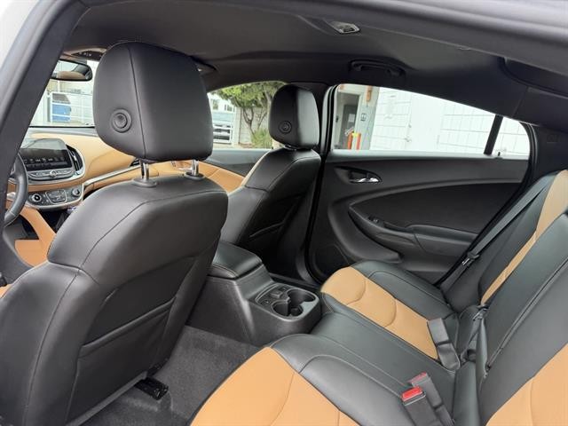 Chevrolet Volt Vehicle Full-screen Gallery Image 16