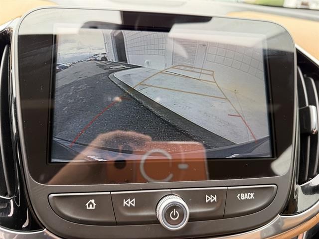 Chevrolet Volt Vehicle Full-screen Gallery Image 22