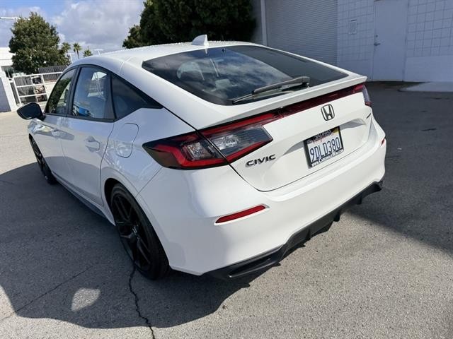 Honda Civic Hatchback Vehicle Full-screen Gallery Image 04