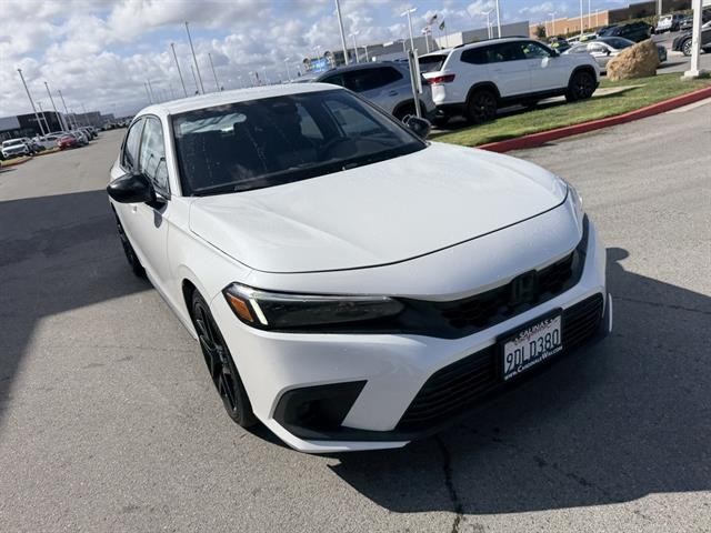 Honda Civic Hatchback Vehicle Full-screen Gallery Image 08