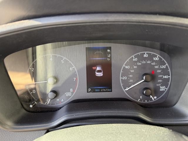 Toyota Corolla Vehicle Full-screen Gallery Image 28