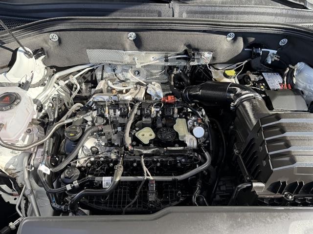 Volkswagen Atlas Vehicle Full-screen Gallery Image 14