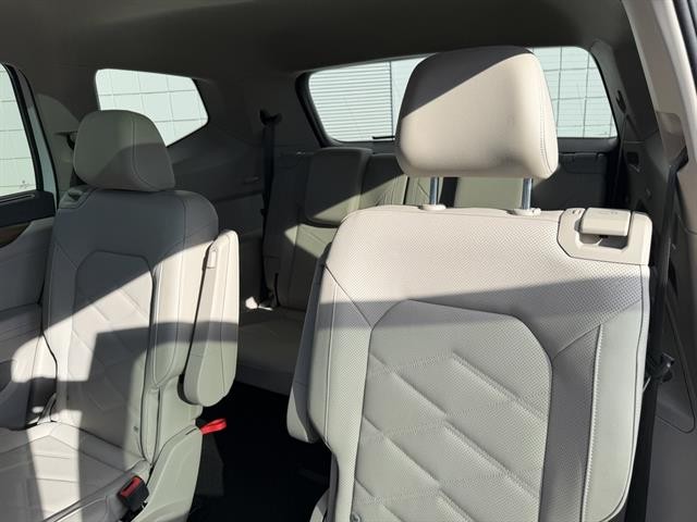 Volkswagen Atlas Vehicle Full-screen Gallery Image 19