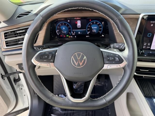 Volkswagen Atlas Vehicle Full-screen Gallery Image 23