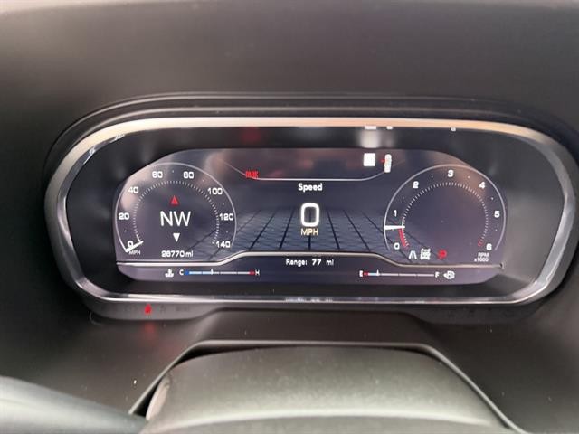 GMC Yukon Vehicle Full-screen Gallery Image 33