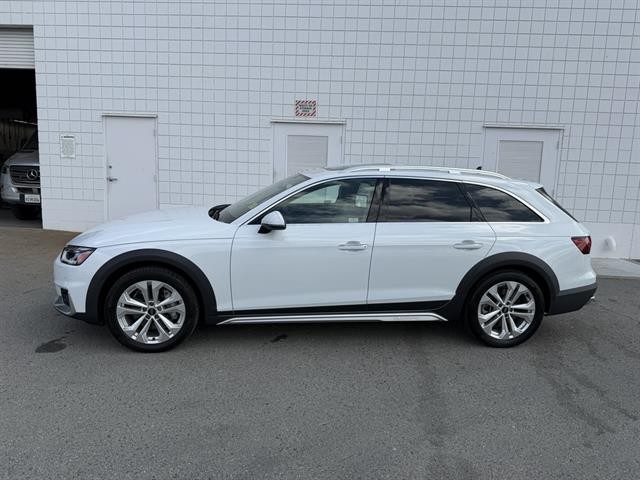 Audi A4 allroad Vehicle Full-screen Gallery Image 02