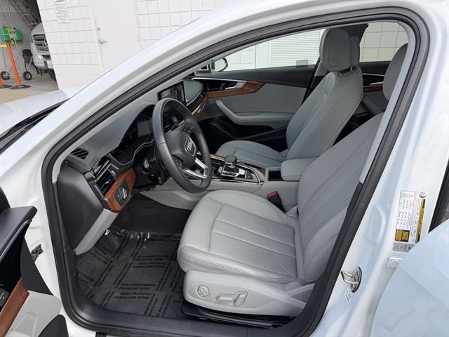 Audi A4 allroad Vehicle Full-screen Gallery Image 16