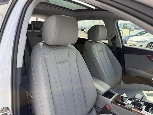 Audi A4 allroad Vehicle Full-screen Gallery Image 21