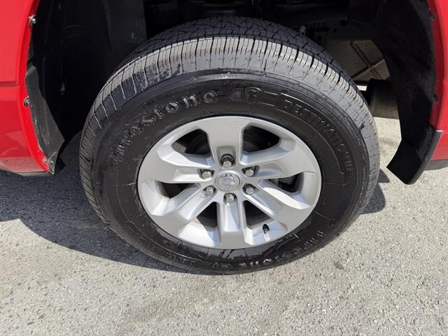 Ram 1500 Vehicle Full-screen Gallery Image 15