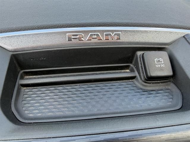 Ram 1500 Vehicle Full-screen Gallery Image 29