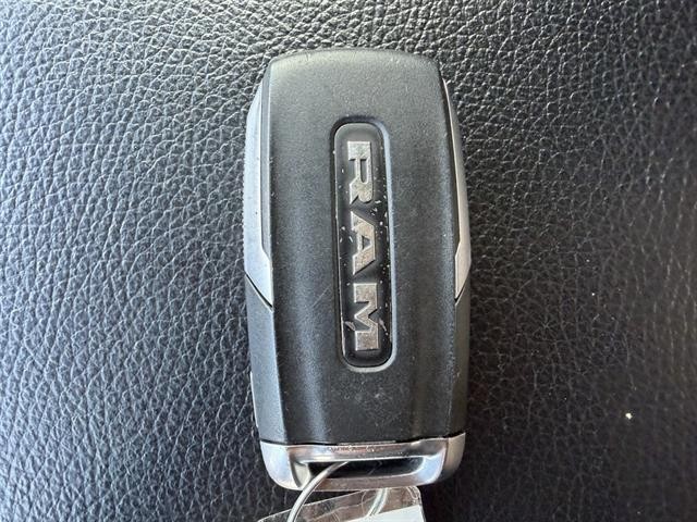 Ram 1500 Vehicle Full-screen Gallery Image 34