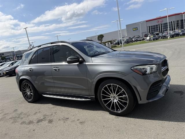 Mercedes-Benz GLE 580 Vehicle Full-screen Gallery Image 07