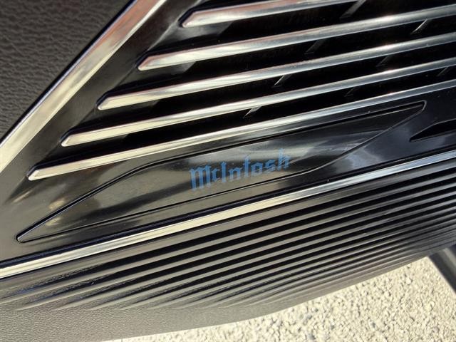 Jeep Wagoneer S Vehicle Full-screen Gallery Image 27