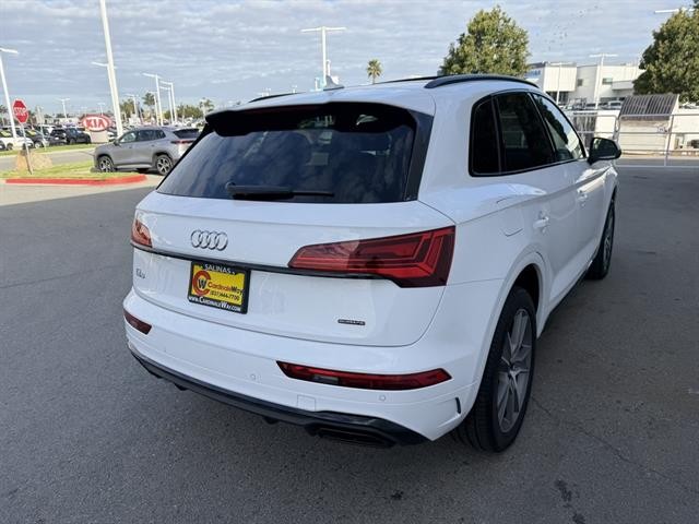 Audi Q5 Vehicle Full-screen Gallery Image 04