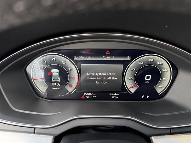 Audi Q5 Vehicle Full-screen Gallery Image 28