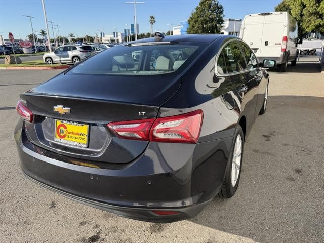 Chevrolet Malibu Vehicle Full-screen Gallery Image 06