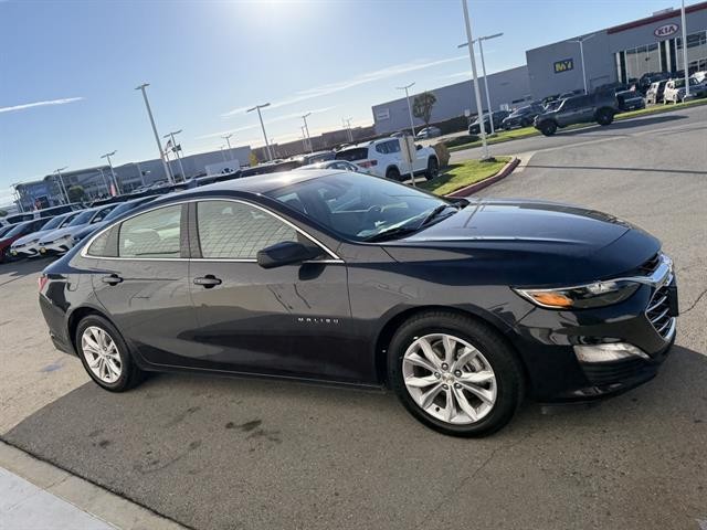 Chevrolet Malibu Vehicle Full-screen Gallery Image 07