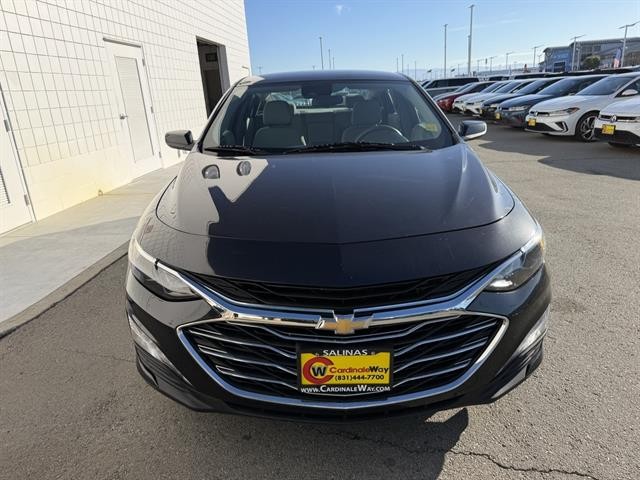 Chevrolet Malibu Vehicle Full-screen Gallery Image 09