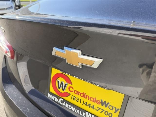 Chevrolet Malibu Vehicle Full-screen Gallery Image 11