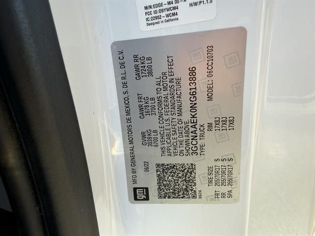 Chevrolet Silverado 1500 Vehicle Full-screen Gallery Image 27