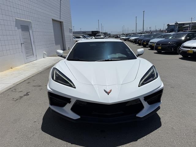 Chevrolet Corvette Vehicle Full-screen Gallery Image 09