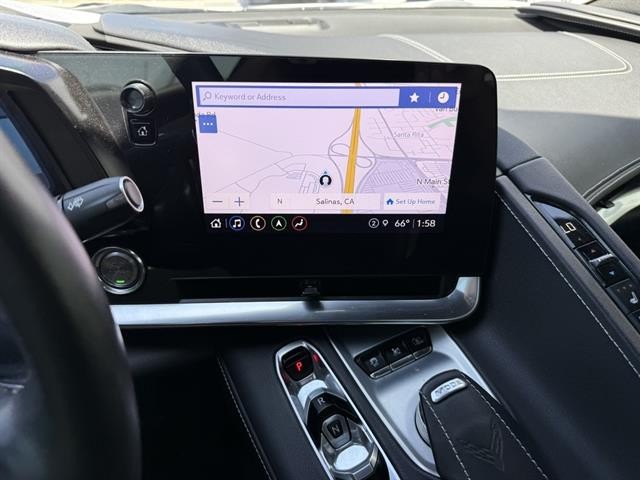 Chevrolet Corvette Vehicle Full-screen Gallery Image 18