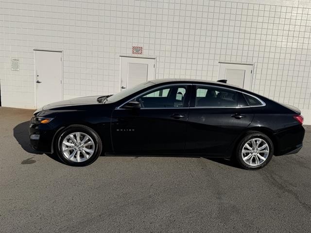 Chevrolet Malibu Vehicle Full-screen Gallery Image 03