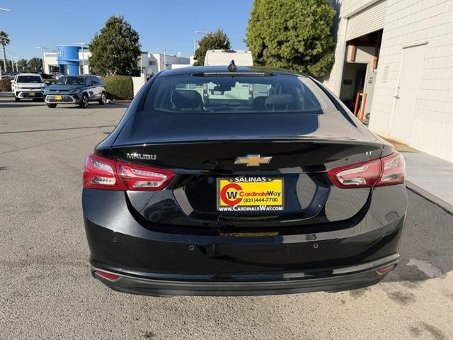 Chevrolet Malibu Vehicle Full-screen Gallery Image 05