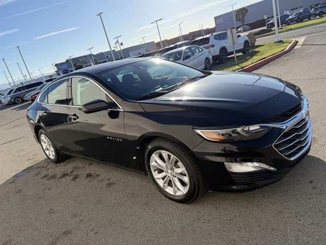 Chevrolet Malibu Vehicle Full-screen Gallery Image 07