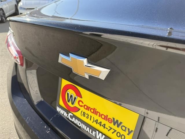 Chevrolet Malibu Vehicle Full-screen Gallery Image 12