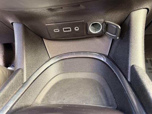 Chevrolet Malibu Vehicle Full-screen Gallery Image 26