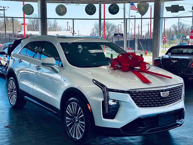 more details - cadillac xt4