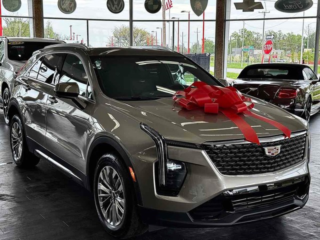 more details - cadillac xt4