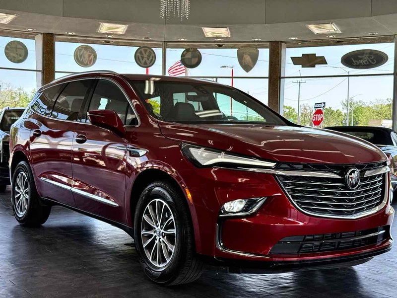 Buick Enclave Vehicle Full-screen Gallery Image 03