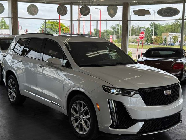 more details - cadillac xt6